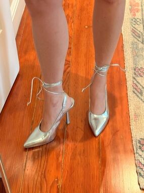 Metallic Silver Pointed-Toe Ankle Strappy High Heels